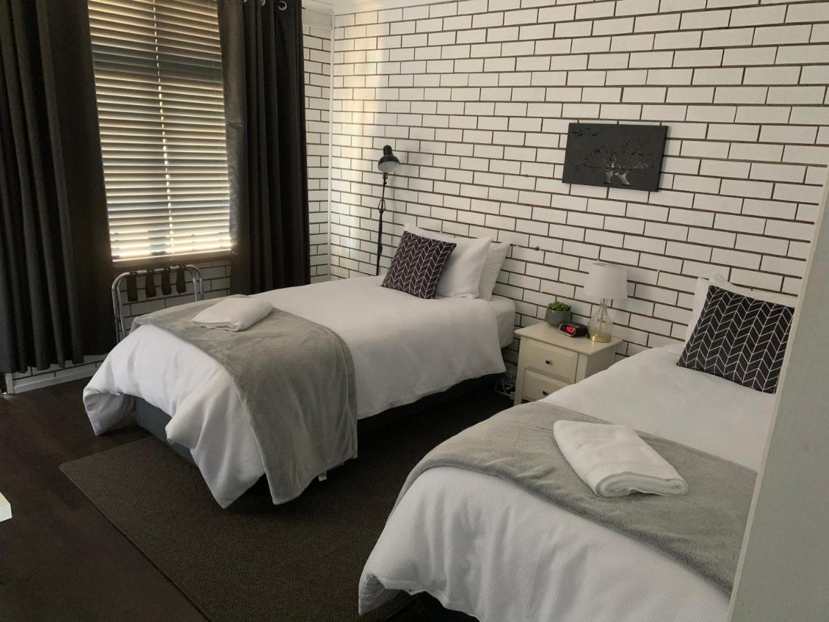 Kings Avenue Motel Saint Arnaud Esterno foto